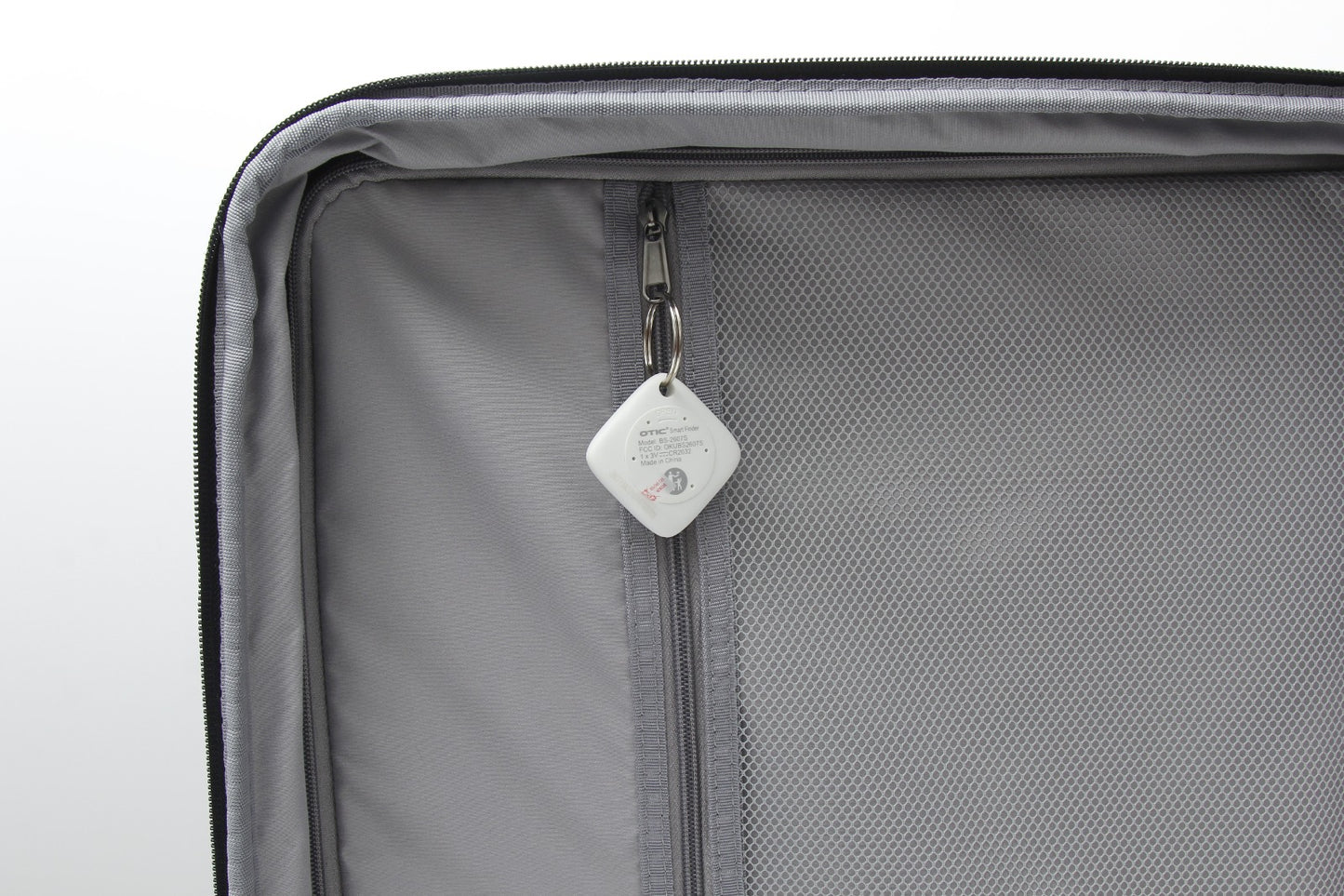 Elysi Smart Luggage 24"